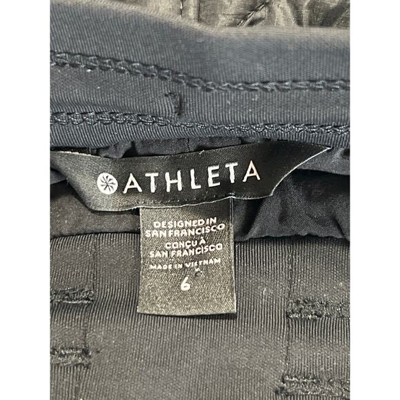 Athleta Black Apres Quilted Ski Shorts Women's Size 6 Water and Wind Resistant - Picture 4 of 10